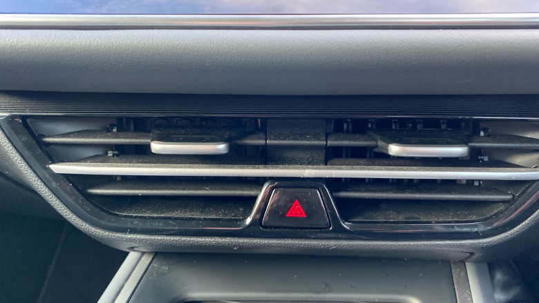 Volkswagen Passat 1.5 eTSI Life 5dr DSG Petrol Estate